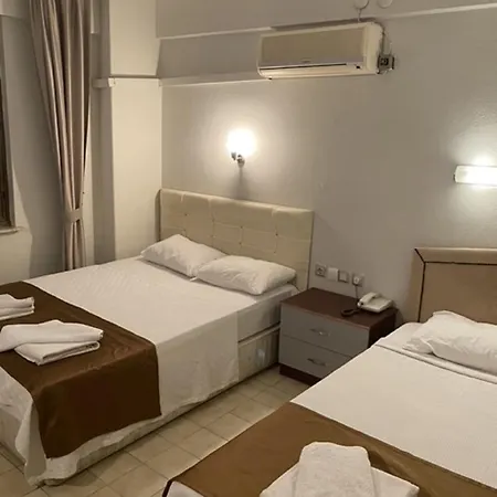 London Blue Hotel 3*