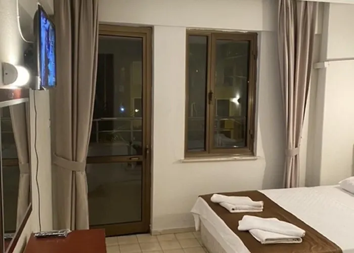 Hotel London Blue 3*