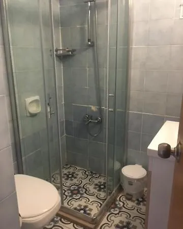 London Blue Hotel 2*