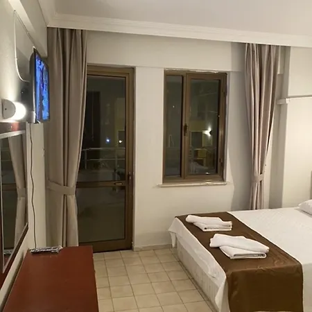 Hotel London Blue 2*