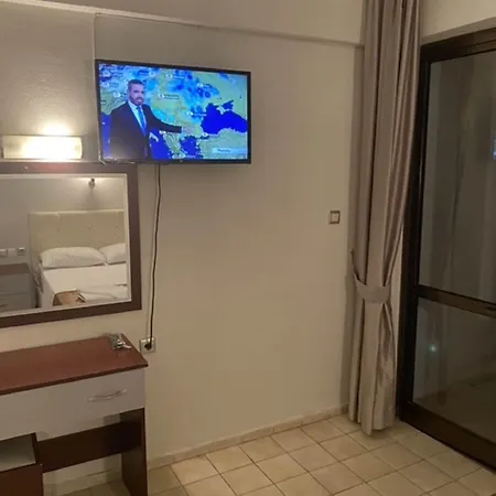 Hotel London Blue 2*