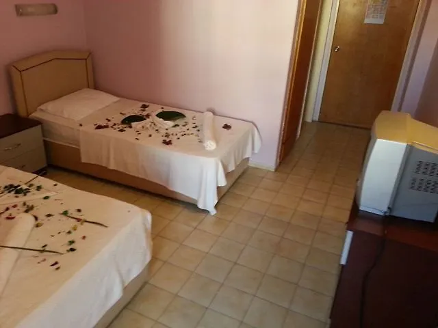 London Blue 3* 马尔马里斯